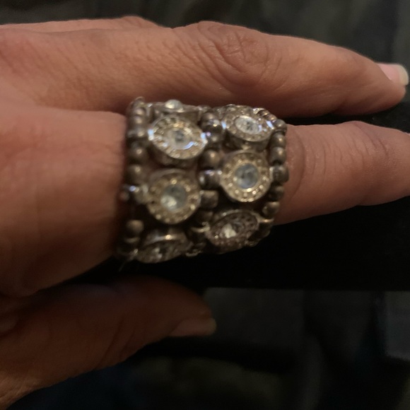 Ring - Picture 3 of 5